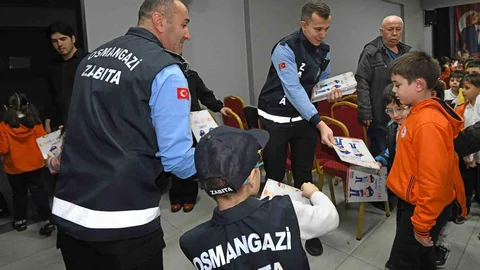 Osmangazi'de Çocuklar Zabıta Görevlerini Öğreniyor