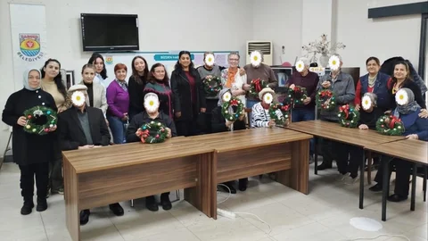 Tarsus'ta İnsan Odaklı En Aktif Derneği Alzheimer Tarsus Gönüllüleri Takdir Topluyor