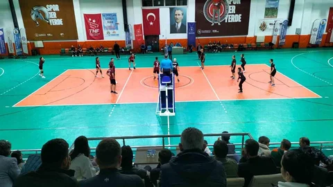 Köyceğiz'de Voleybol Turnuvası Başladı