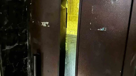 Batman'da Asansörde Mahsur Kalan Vatandaş Kurtarıldı