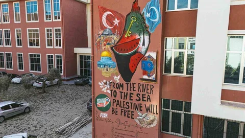 Aydın'da Filistin'e Destek Muralı
