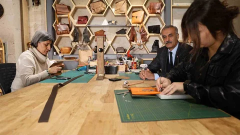 Kırşehir'de Deri İşlemeciliği Yeniden Canlanıyor