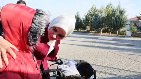 Ankara'da Devlet Korumasındaki Çocuğa Ziyaret