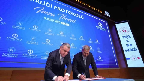 Anadolu Üniversitesi'nde Protokol İmzalandı