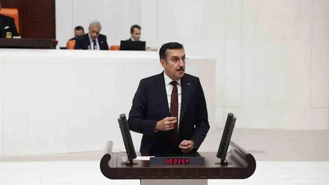 Türkiye Ekonomisi 21 Çeyrektir Büyüyor