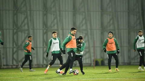 Konyaspor Fenerbahçe Maçına Hazırlanıyor