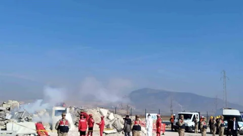 Denizli'de Deprem Tatbikatı Gerçekleştirildi