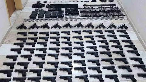 Hatay'da 90 Ruhsatsız Tabanca Ele Geçirildi