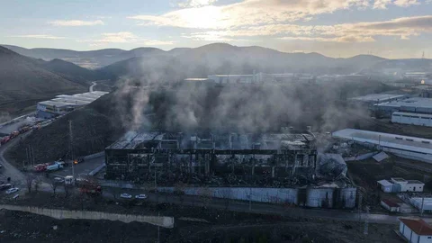 Kırıkkale'de Kimya Fabrikası Yangını Sonrası Görüntüler