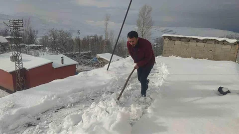 Van’da Kar Yağışı Etkili Oldu
