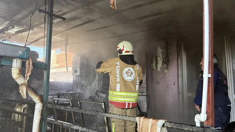 Kula'da Müstakil Evde Yangın Çıktı