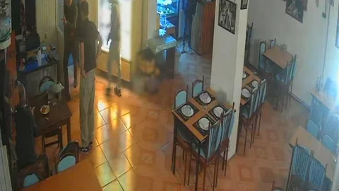 Trabzon'da Restoranda Silahlı Saldırı Görüntüleri Yayınlandı