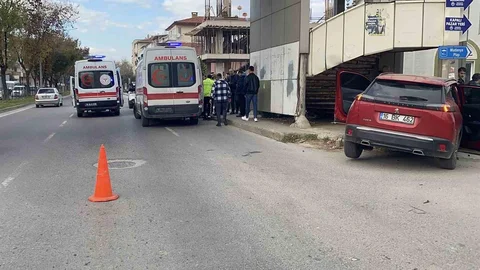 Bursa'da Kavşakta Kaza 5 Yaralı