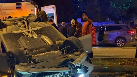 Fuat Morel’de Feci Kaza: Kontrolden Çıkan Otomobil Ağaçları Biçip Takla Attı!