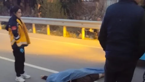 Gözne Yolu Üzerinde Kaza: Aracın Çarptığı Yaya Kadın Hayatını Kaybetti!