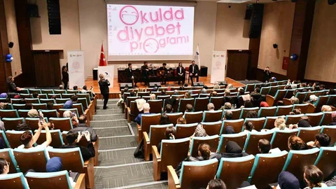 Düzce'de Diyabet Farkındalığı Konferansı Düzenlendi