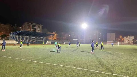 Söğütspor Eşme Belediyespor Maçına Hazırlanıyor