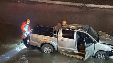 Ağrı’da Pikap Nehri'ne Düştü