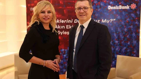 Renklerini Duydunuz mu? İmza Günü İstanbul'da Gerçekleşti