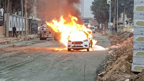 Hatay'da Doğalgaz Borusu Yangına Neden Oldu