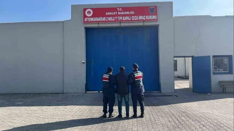 Afyonkarahisar'da Aranan Şahıs Yakalandı