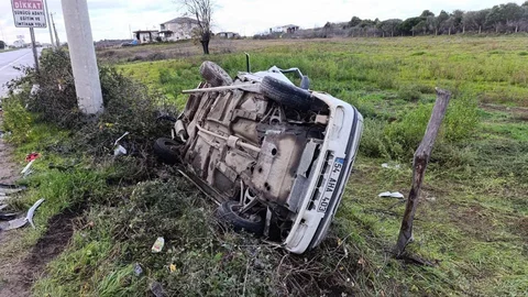 Hurdaya dönen araçtan ağır yaralı olarak çıkartılan adam hayatını kaybetti