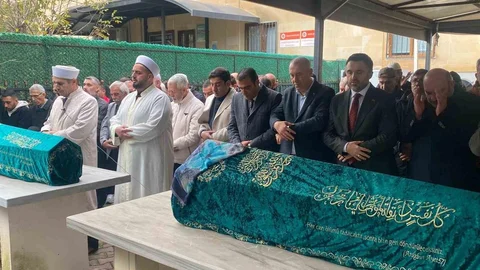 Pendik’te Yangında Hayatını Kaybeden Çocuklar Uğurlandı