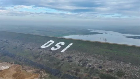 Çakmak Barajı devreye alındı: 520 bin dekar arazi suya kavuşacak