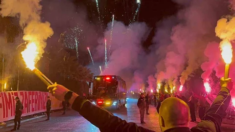 Galatasaray Antalya'da Coşkuyla Karşılandı