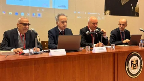 Kütahya'da 14. Yüzyıl Sempozyumu Yapıldı