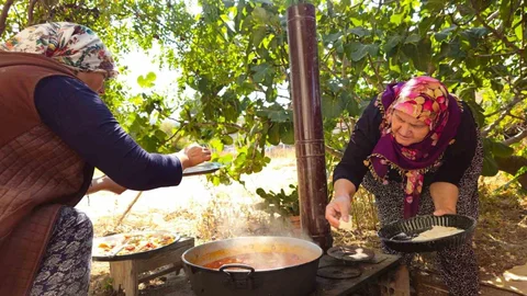 Balıkesir'de Tarhana Bezdirme Etkinliği