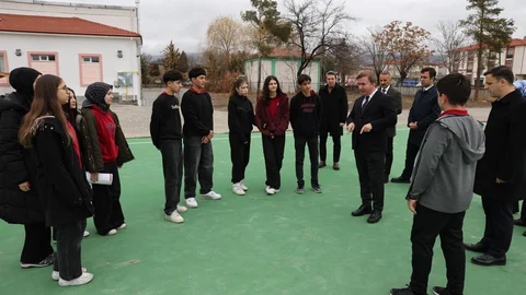 Erzincan'da Kauçuk Zeminli Spor Alanı İncelemesi