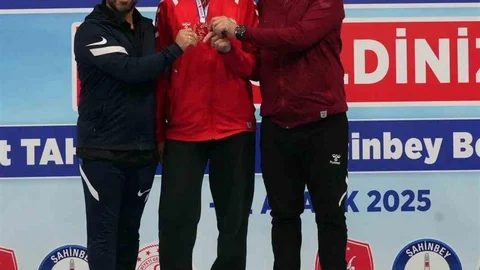 Elmira Yasin Türkiye Güreş Şampiyonu