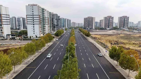 Diyarbakır'da Yol Yenileme Çalışmaları Başladı