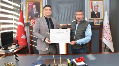 Niğde Süt Üreticileri Birliği'ne Belge Verildi