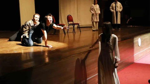 Umut Tiyatro Oyunu ile Bağımlılığa Dikkat!