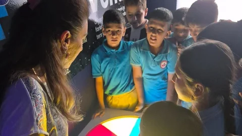 Çocuklar Akdeniz'de Yaparak ve Yaşayarak Öğreniyor: Eğlenceli Atölyeler Büyük İlgi Görüyor