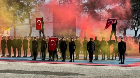 Kırkağaç'ta Uzman Erbaş Mezuniyeti Coşkusu