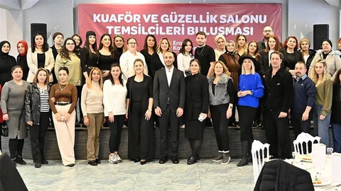 Gaziosmanpaşa'da Kuaförler Buluştu