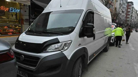 Eskişehir'de Kamyonet Kazası