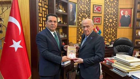 Ahmet Özer'den Bahçeli'ye Ziyaret