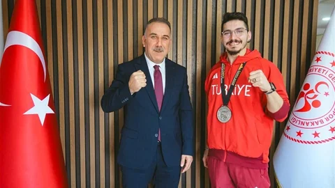 Aydınlı Milli Sporcu Berkay Uslu'ya Destek