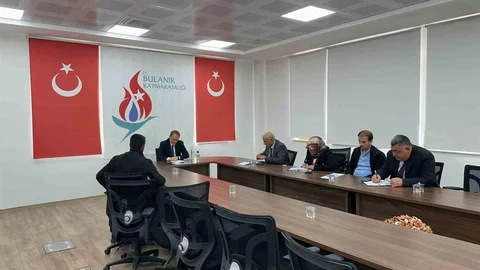 Bulanık'ta Halk Günü Toplantısı Gerçekleşti