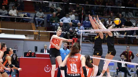 Eczacıbaşı Dynavit Göztepe'yi Yendi