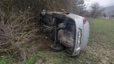 Bolu'da Takla Atan Araç Metrelerce Sürüklendi