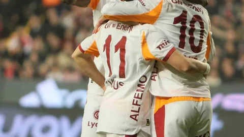 Leroy Sane'nin Üst Üste 3 Golü