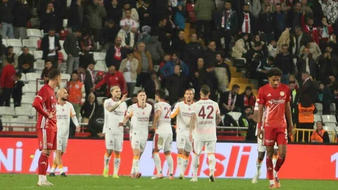 Mauro Icardi 8. Golünü Attı