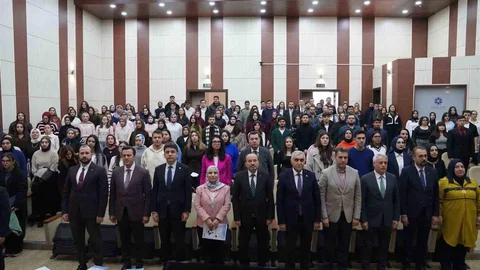 Erzurum'da İnsani Yardım Konferansı Yapıldı