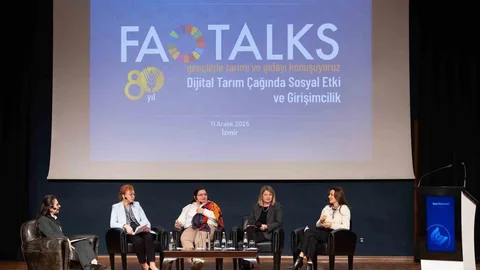 İzmir'de Gençlerle Tarım Paneli Düzenlendi