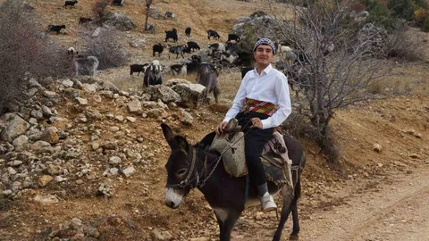 Yusuf'un Manileri İlgi Çekiyor